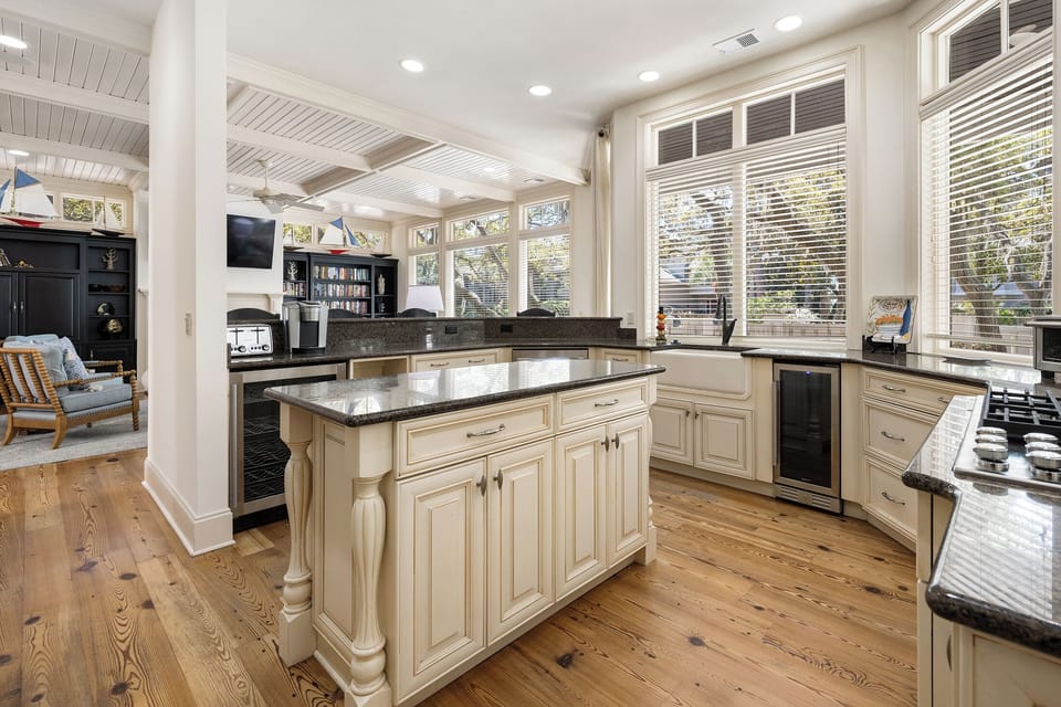 30 Ruddy Turnstone | Massive kitchen w/ pool views - 30 Ruddy Turnstone | Massive kitchen w/ pool views