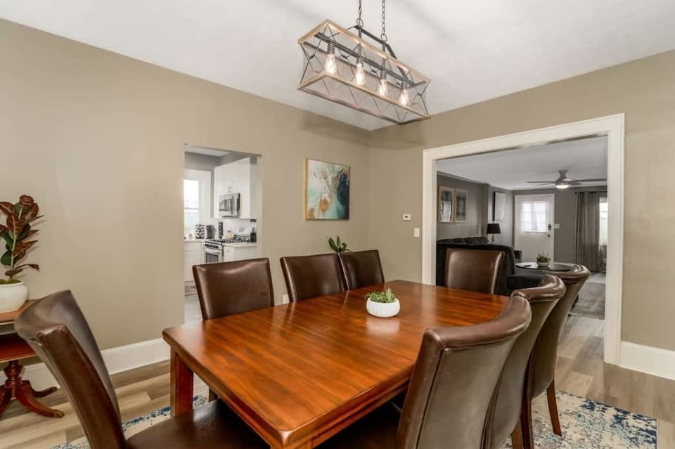 Dinner is better when we eat together—and our space is made for it. Enjoy shared meals at a cozy dining table, with a fully equipped kitchen ready for anything from quick bites to home-cooked feasts. Make memories over every meal.