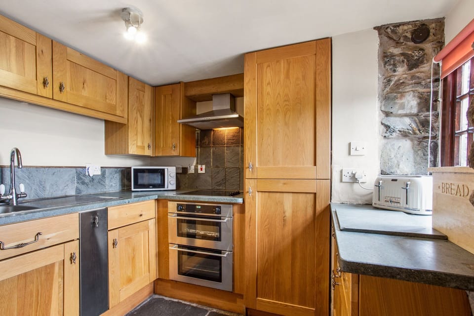 Sawyers Cottage kitchen