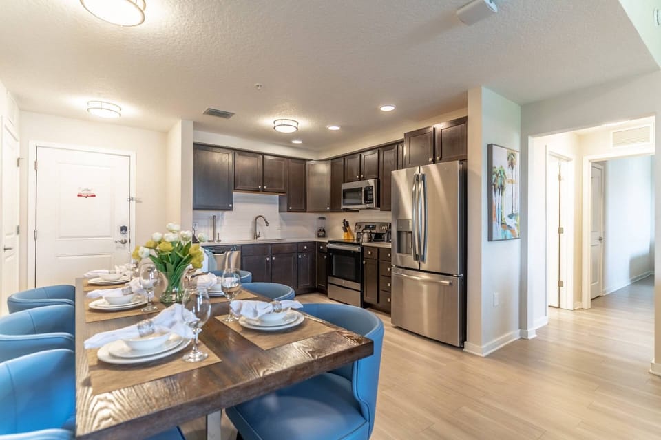 Open Floor Plan Keeps Everyone Connected