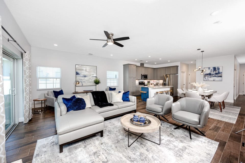 Living area offers plenty of comfortable seating