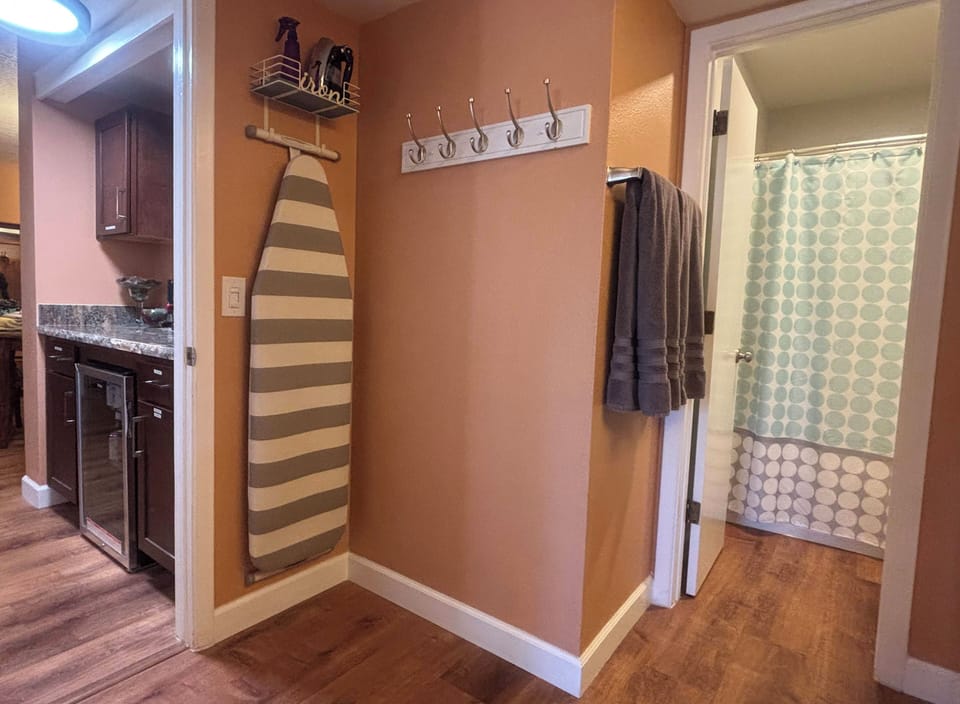 Entrance into primary suite