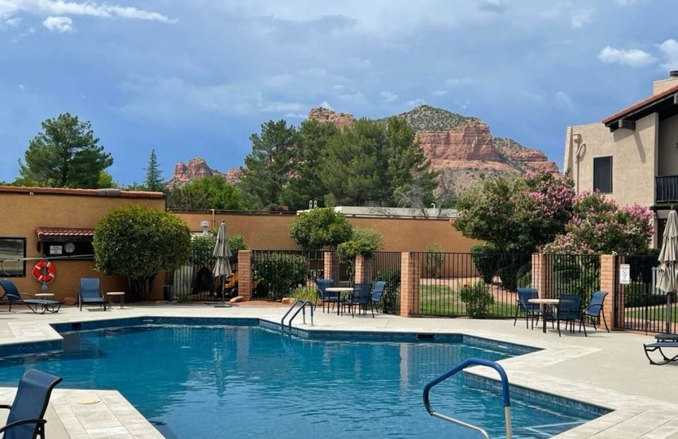 Community pool (not heated)