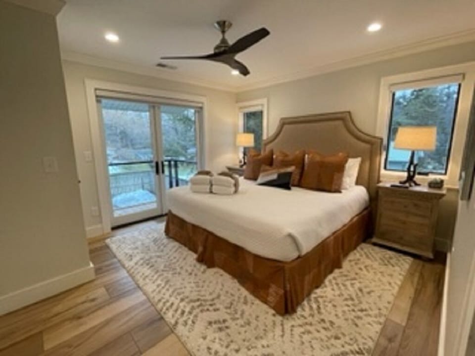 2nd Bedroom King bed