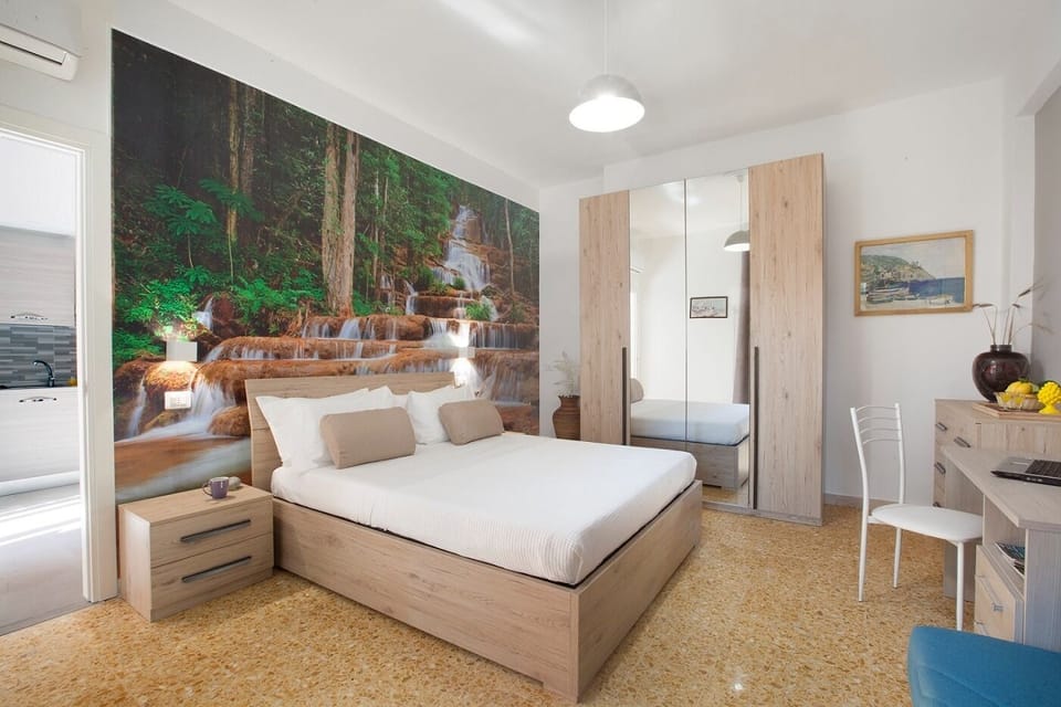 Apt Sorrento Bedroom