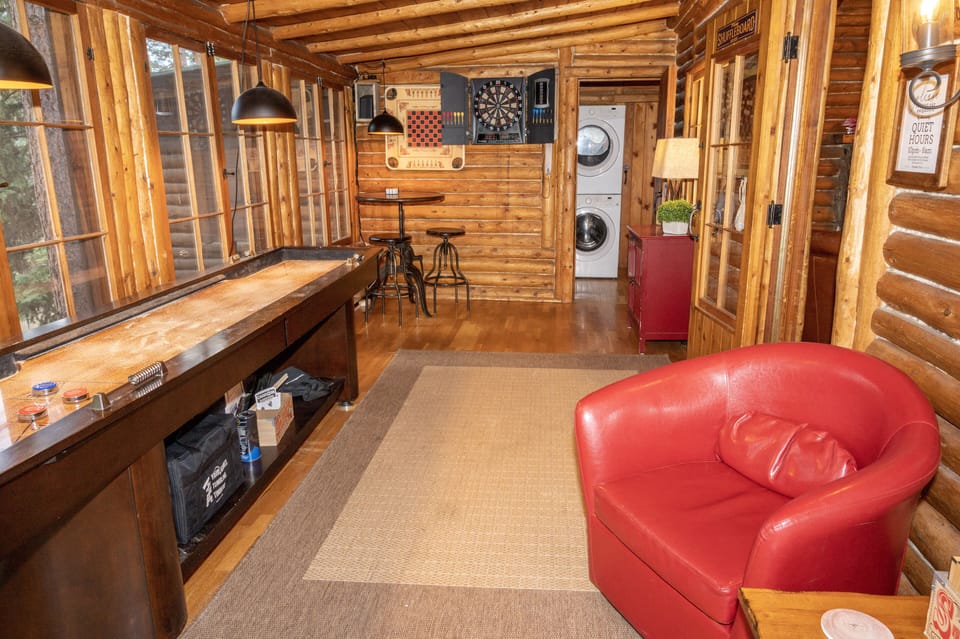 Game room - darts