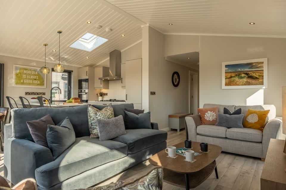 Ground floor: Quality, stylish decor