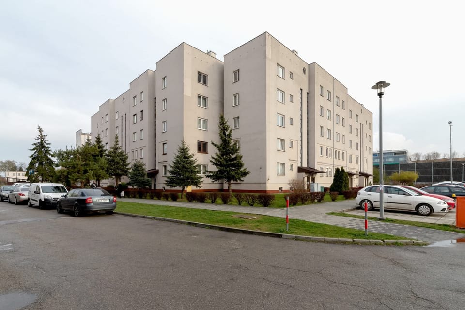 Enjoy easy access to the city's attractions from this well-located building. 