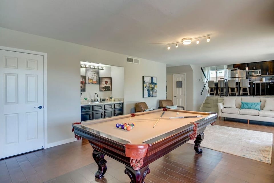 Open layout with pool table
