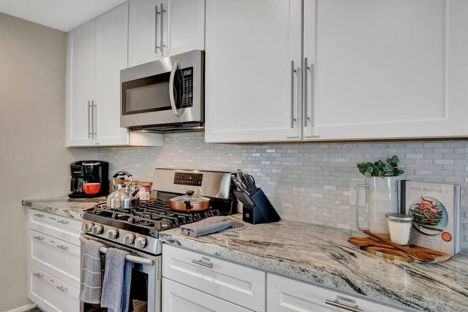 Well-equipped kitchen