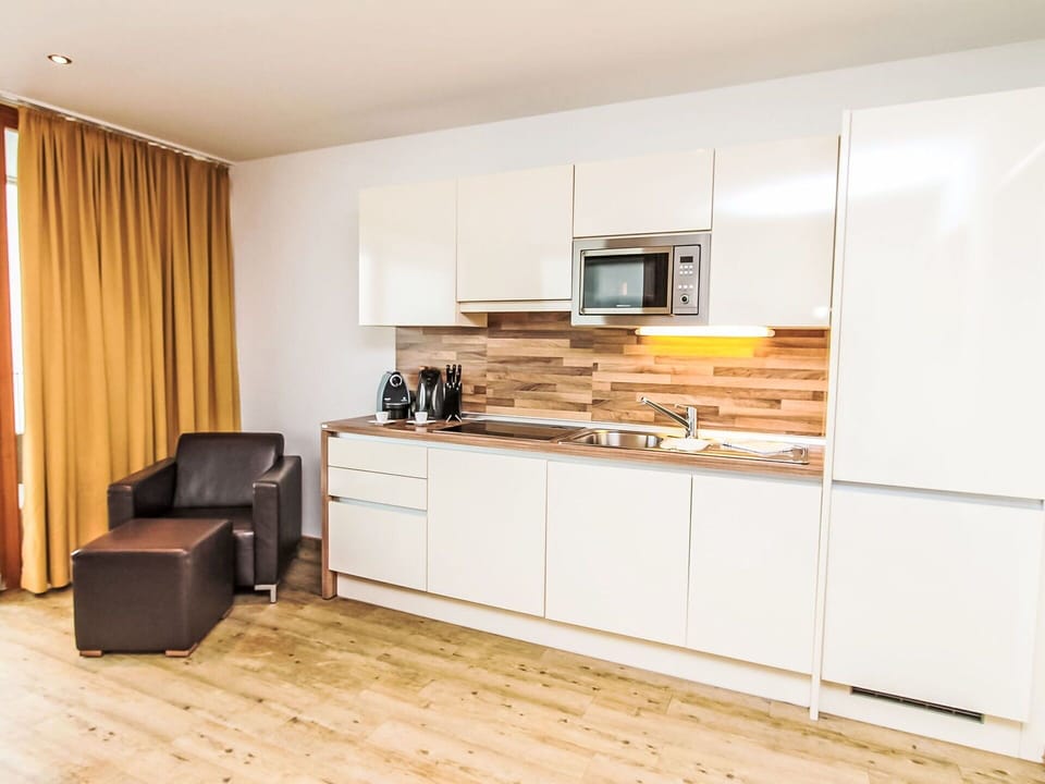 Cabinetry, Furniture, Building, Drawer, Curtain, Wood, Interior Design, Flooring, Chest Of Drawers, House