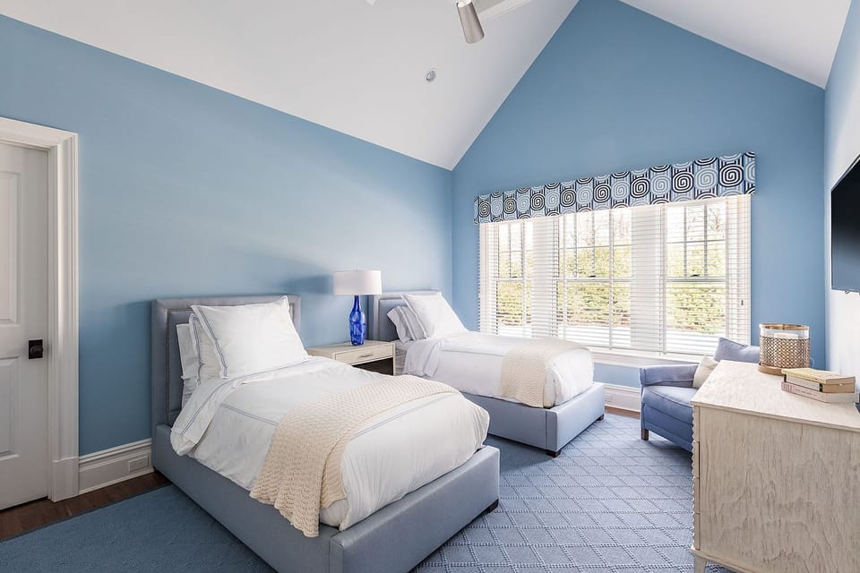 en suite guest room