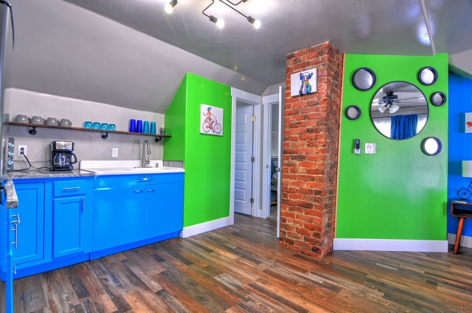 Funky Fresh Kitchenette 2