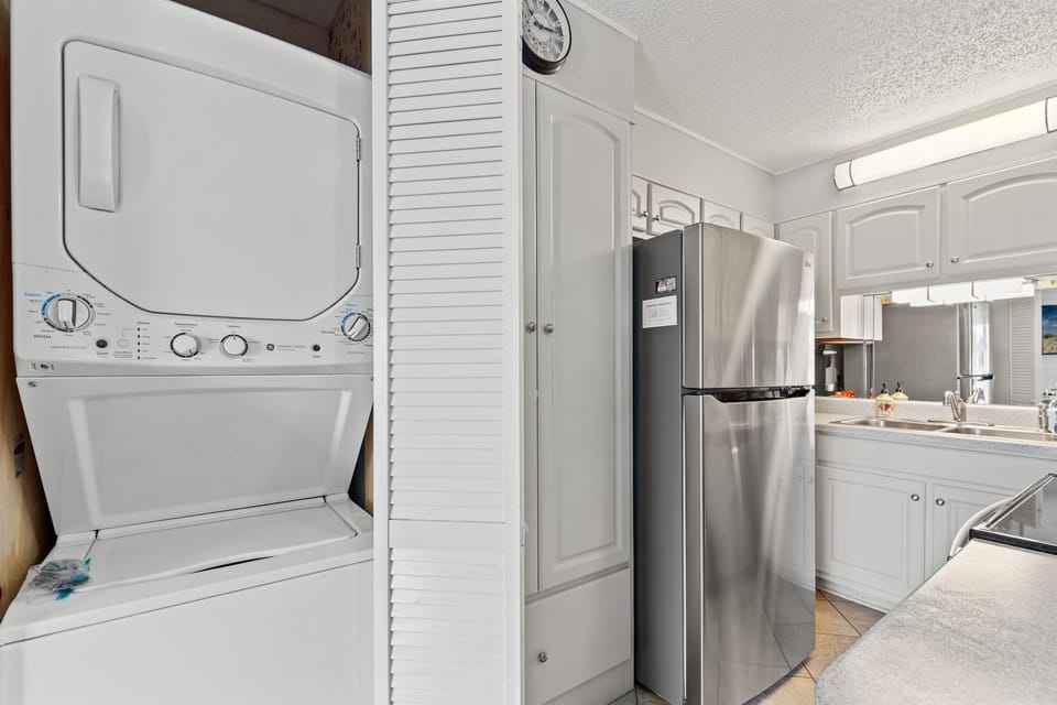 Washer / Dryer in unit