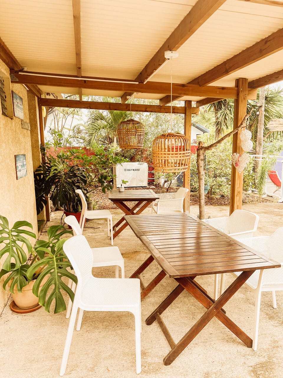Outdoor dining