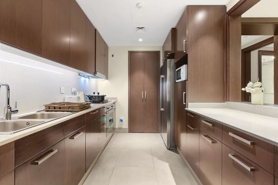 Kitchen Delight: Modern design with sleek finishes, perfect for culinary adventures!