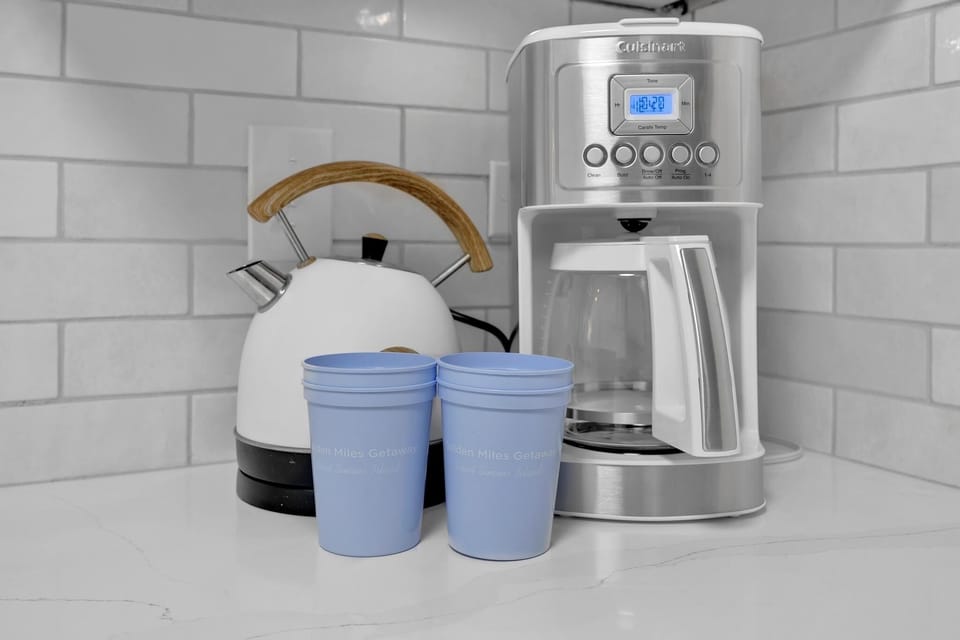 Drip coffee maker + electric kettle 