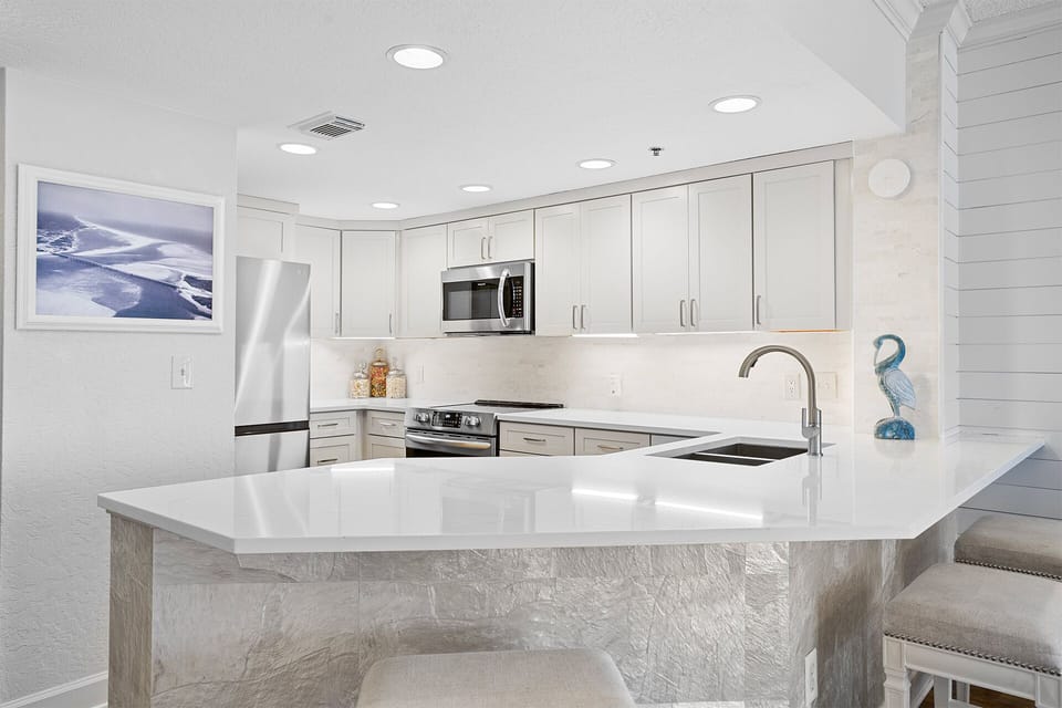 05-Jade-East-Towers-420-Kitchen