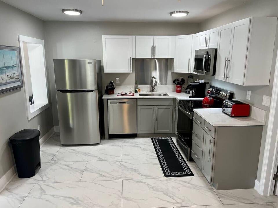 The kitchen is equipped for real cooking with real non-stick pots & pans and sharp knives.  None of the Ikea junk you see in a lot of vacation rentals!