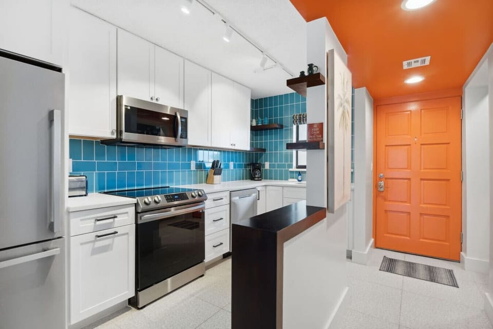Fully Stocked Kitchen