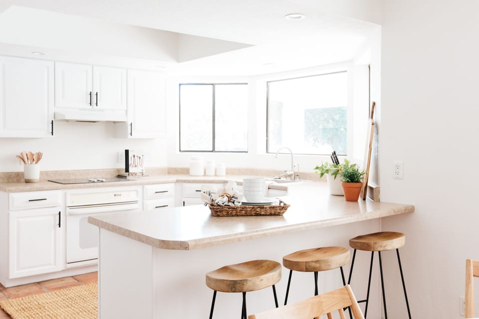 Kitchen bar