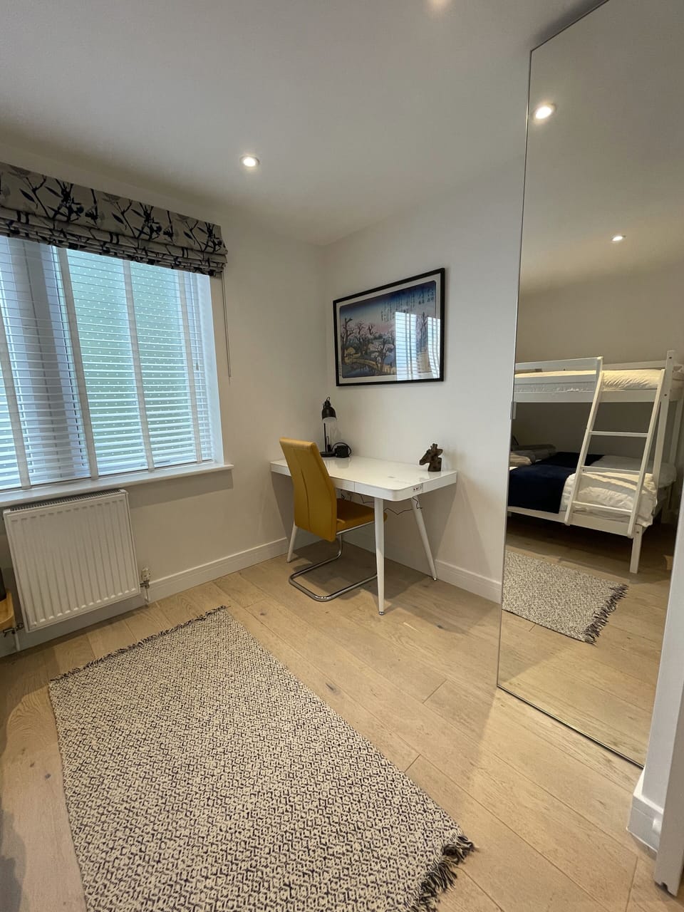 Smart desk in the 2nd bedroom