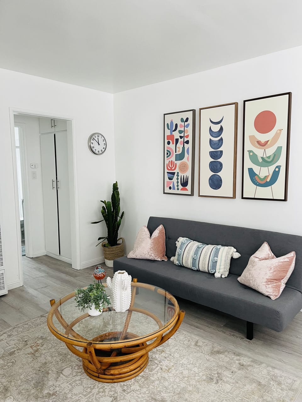 Extra sleeping space with a futon 