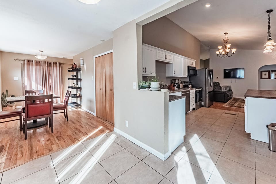 Kitchen, hallway-laundry area