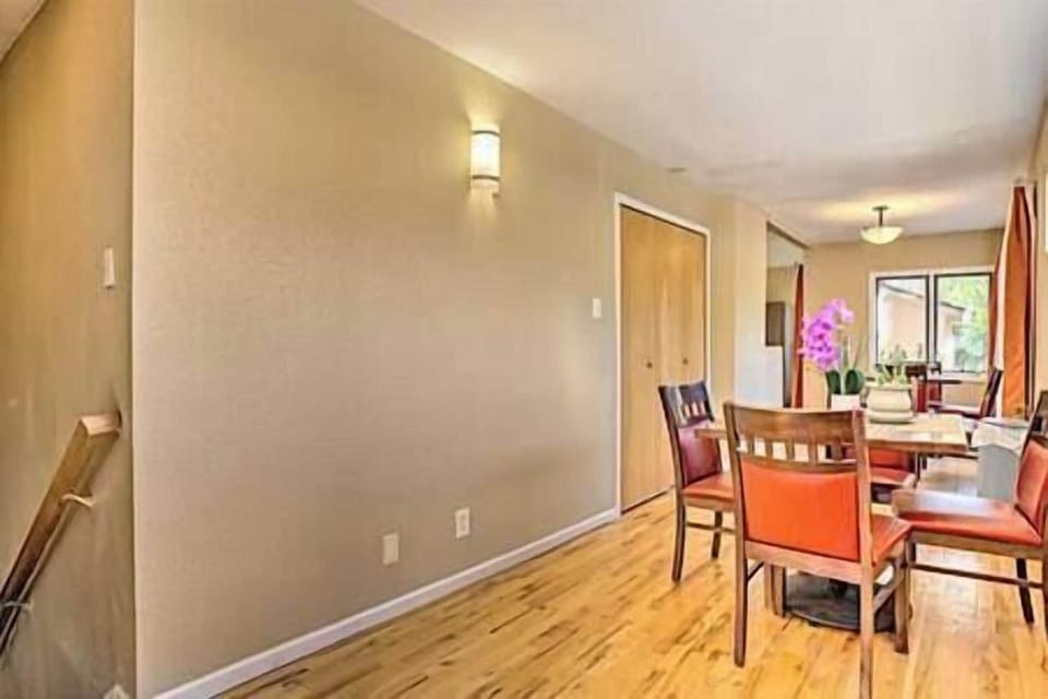 Dinette, stairway to basement, laundry access, way to kitchen