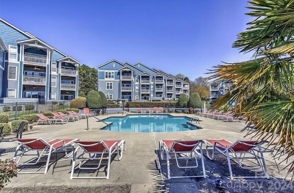 The Waterfront Pool