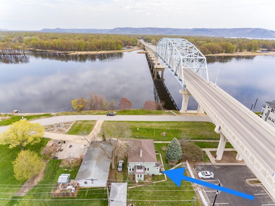 Enjoy all seasons on the Mississippi. 