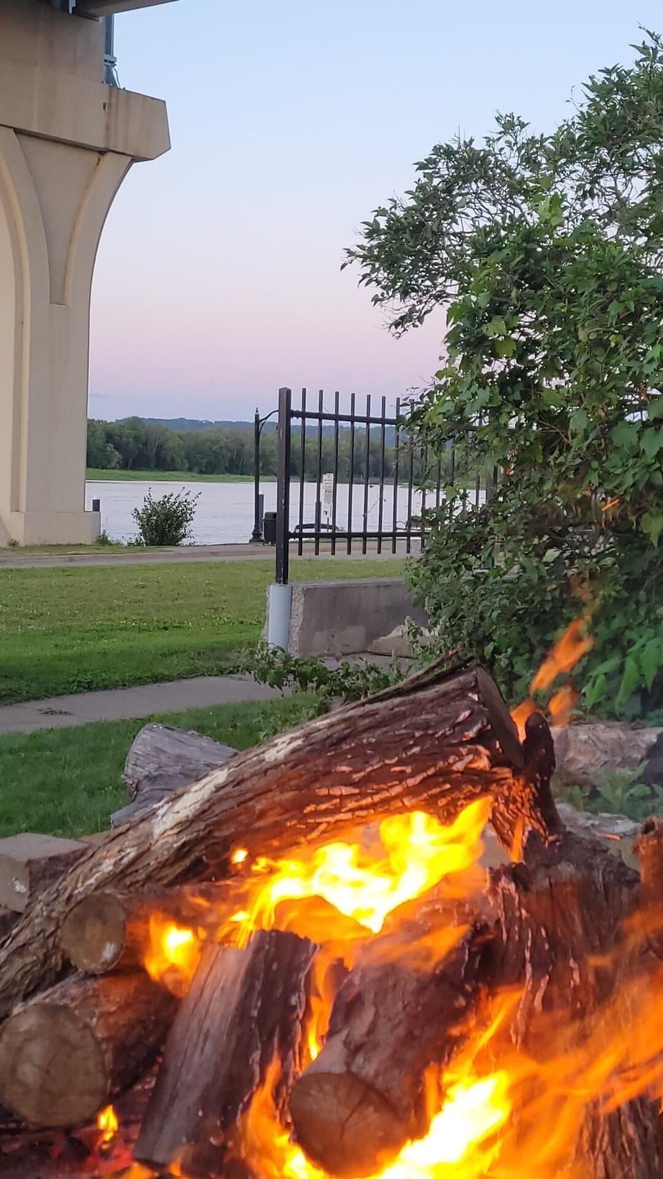 Sit back and relax by the fire! 