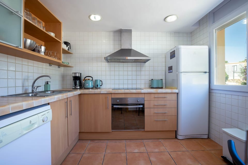 kitchen (1)