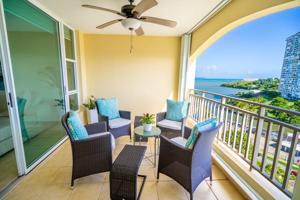 Balcony on main floor 
