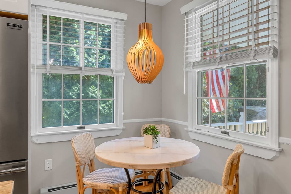 Breakfast nook