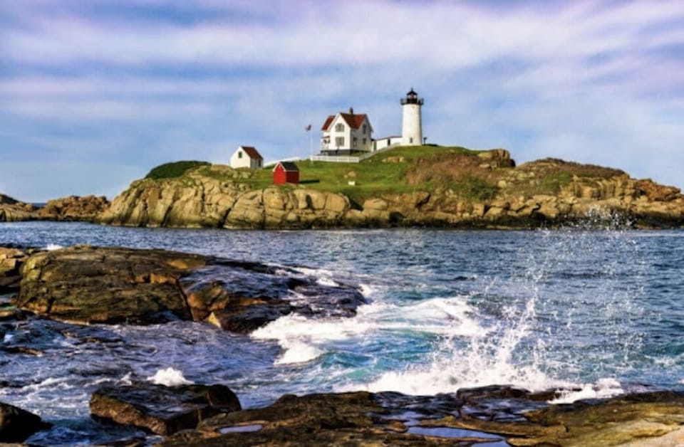 Nubble Light