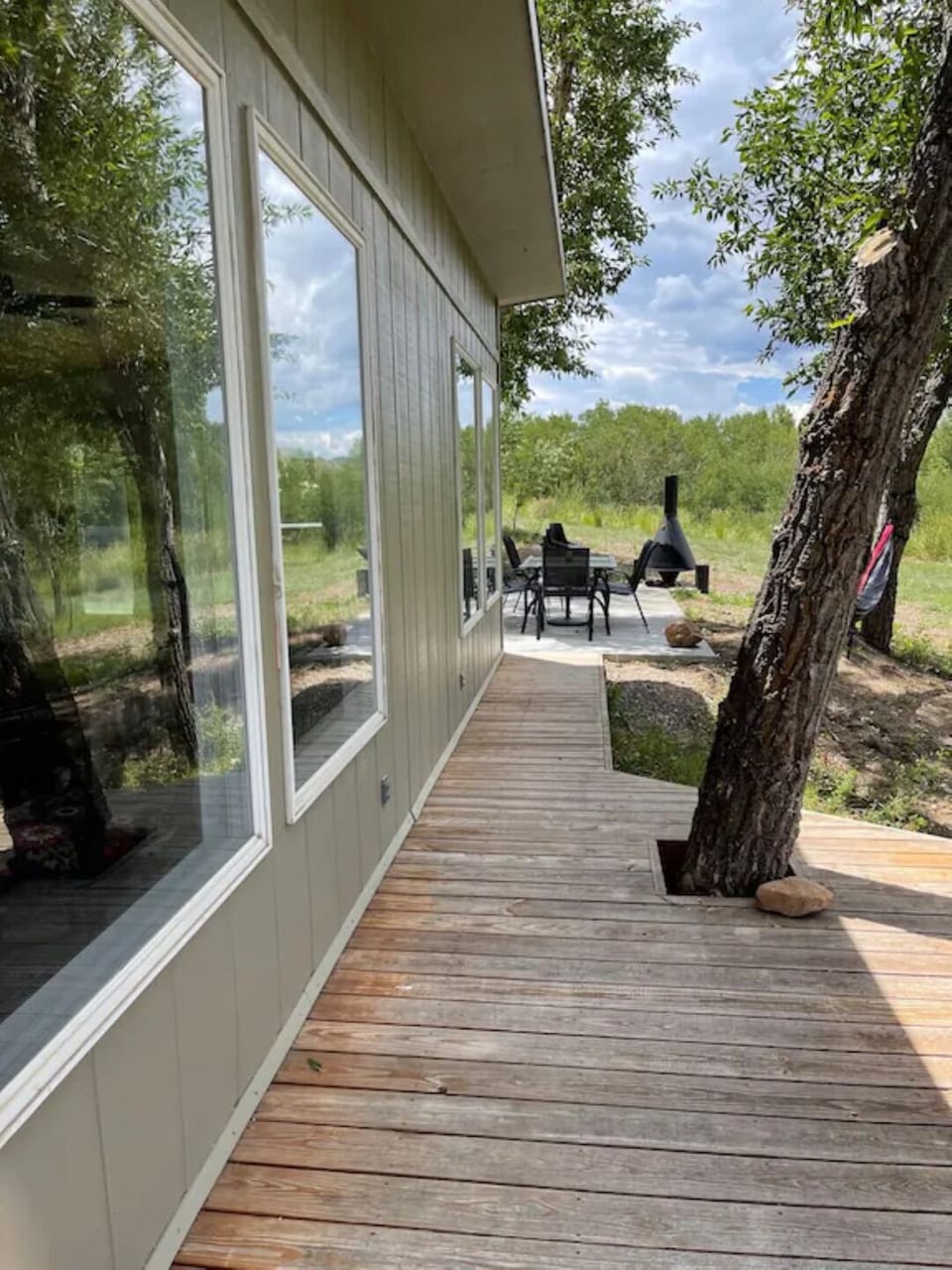 Outdoor dining