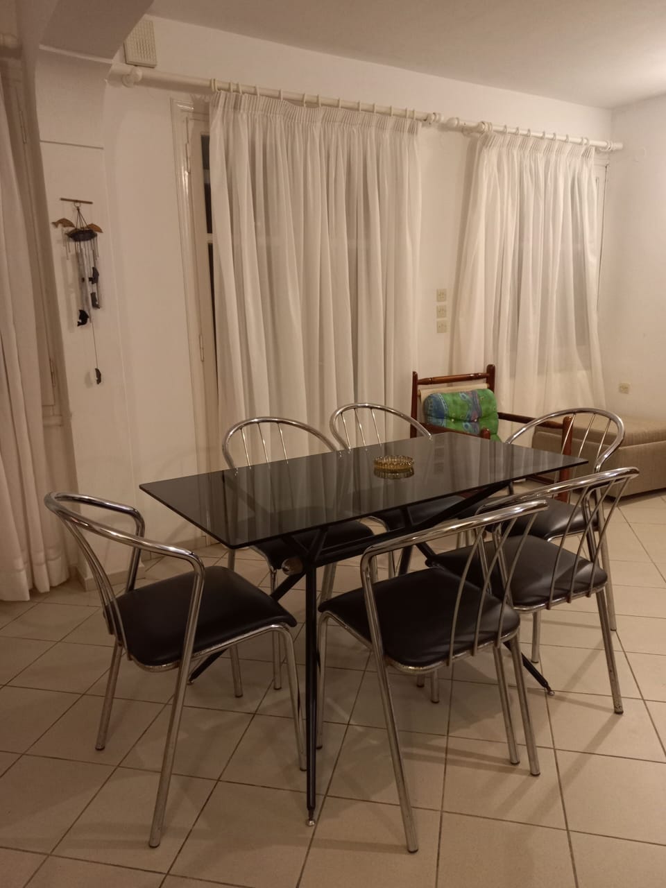 DINNDER TABLE