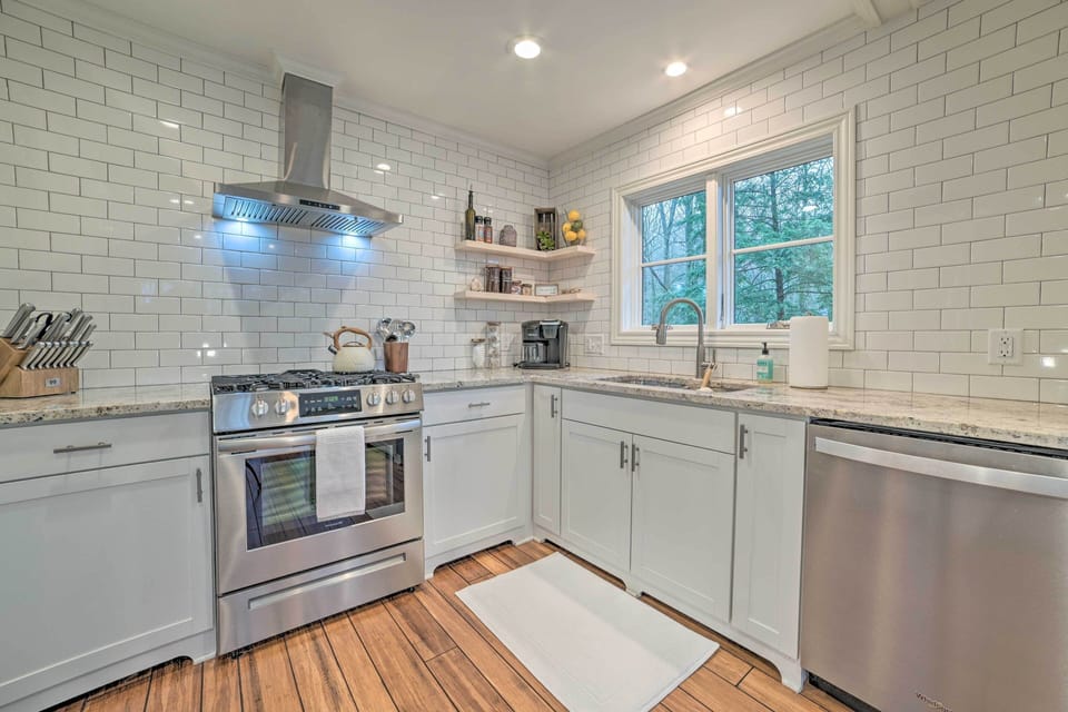 Kitchen | Keurig Coffee Maker | Spices