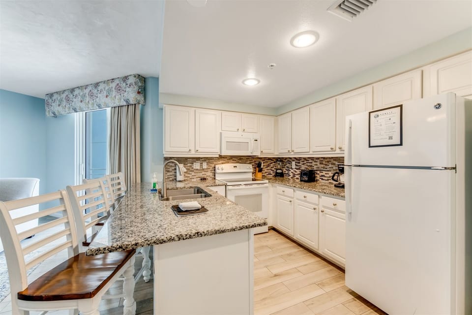 Convenient fully equipped kitchen