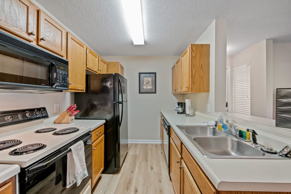 Fully equipped kitchen 