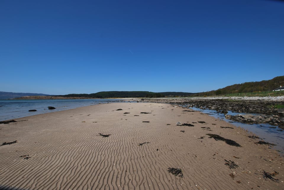 The beautiful Ostel Bay just 2 miles from the property