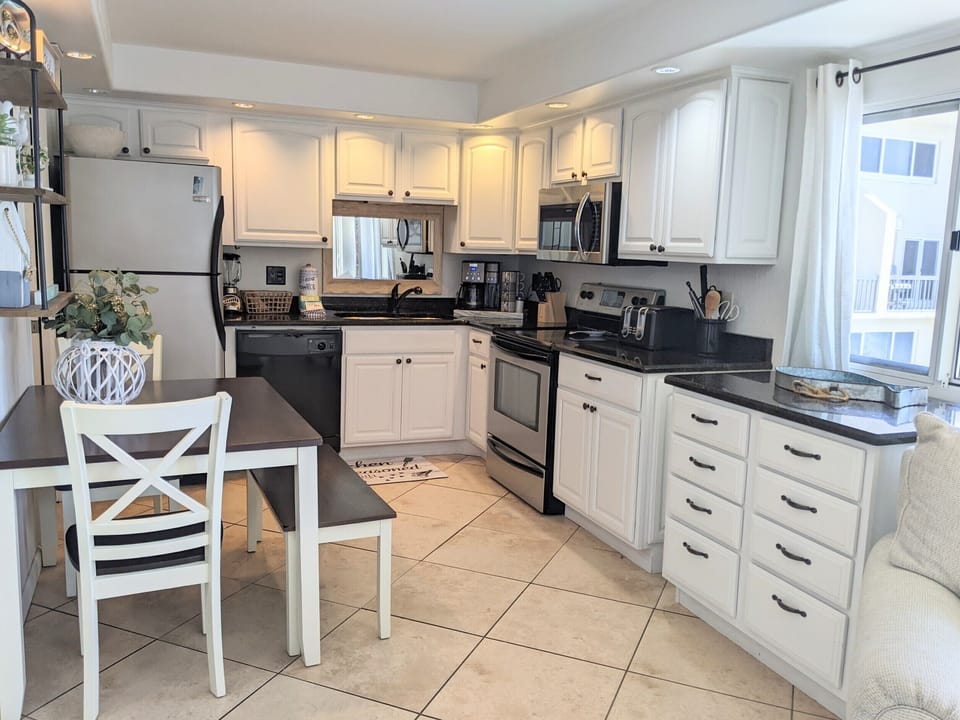 Main Floor-Kitchen