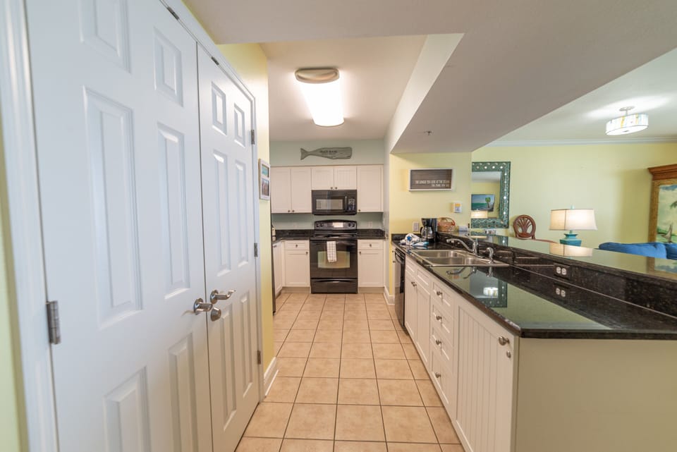 Fully equipped kitchen