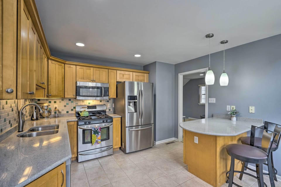 Fully Equipped Kitchen | Cooking Basics | Dishware & Flatware