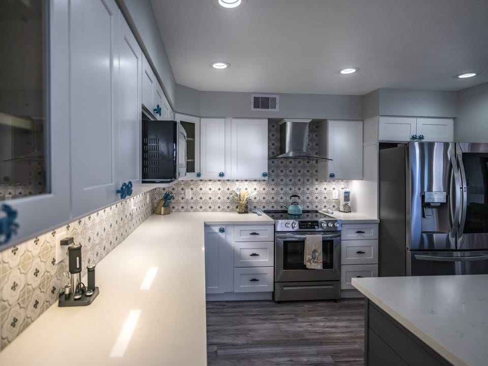 Lots of countertop and cabinets