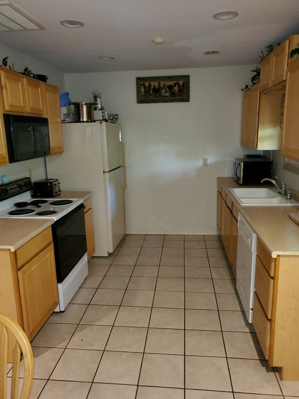 fully stocked kitchen