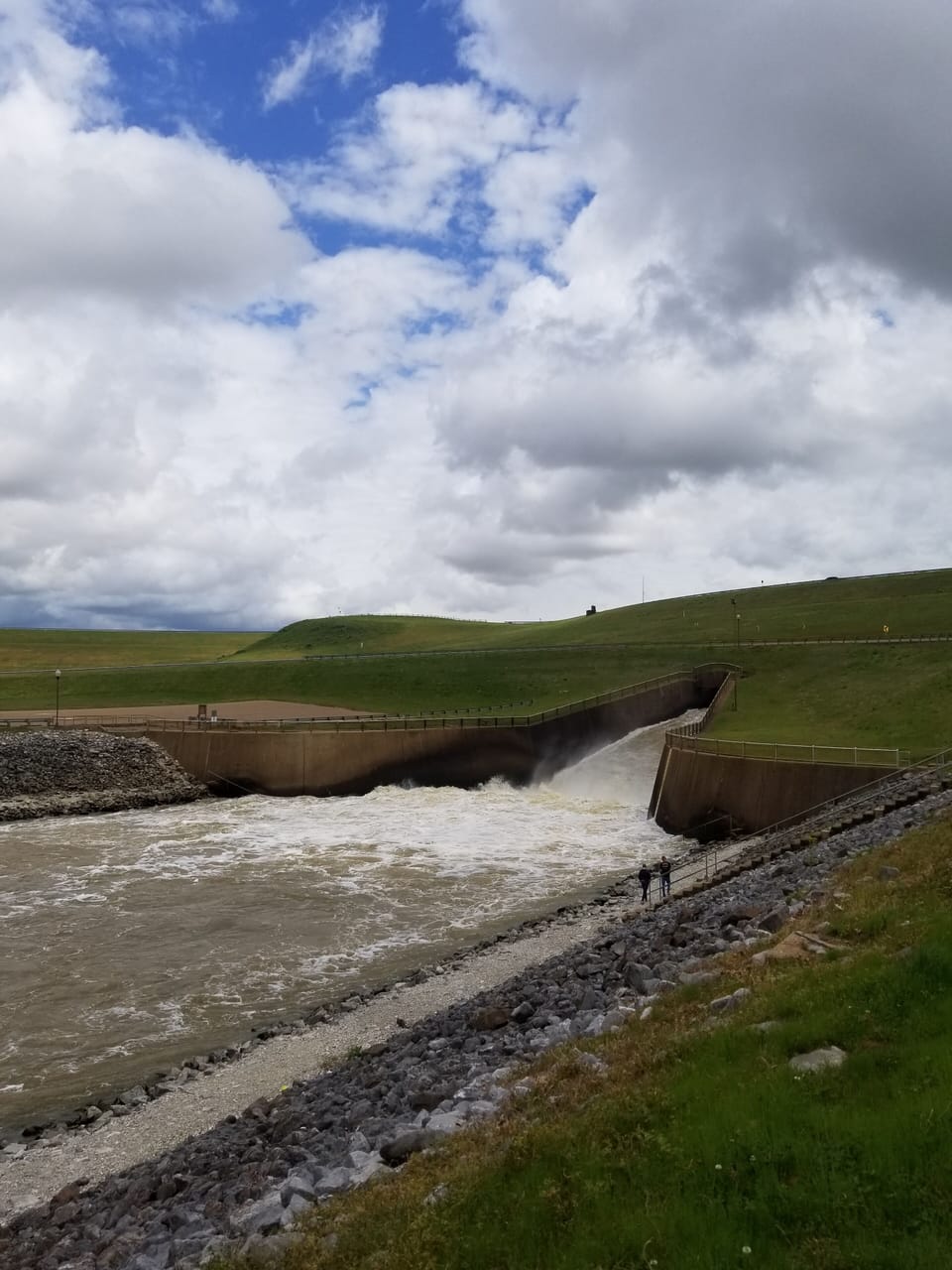 Just 5 minute drive up Highway 315 to Sardis Dam 