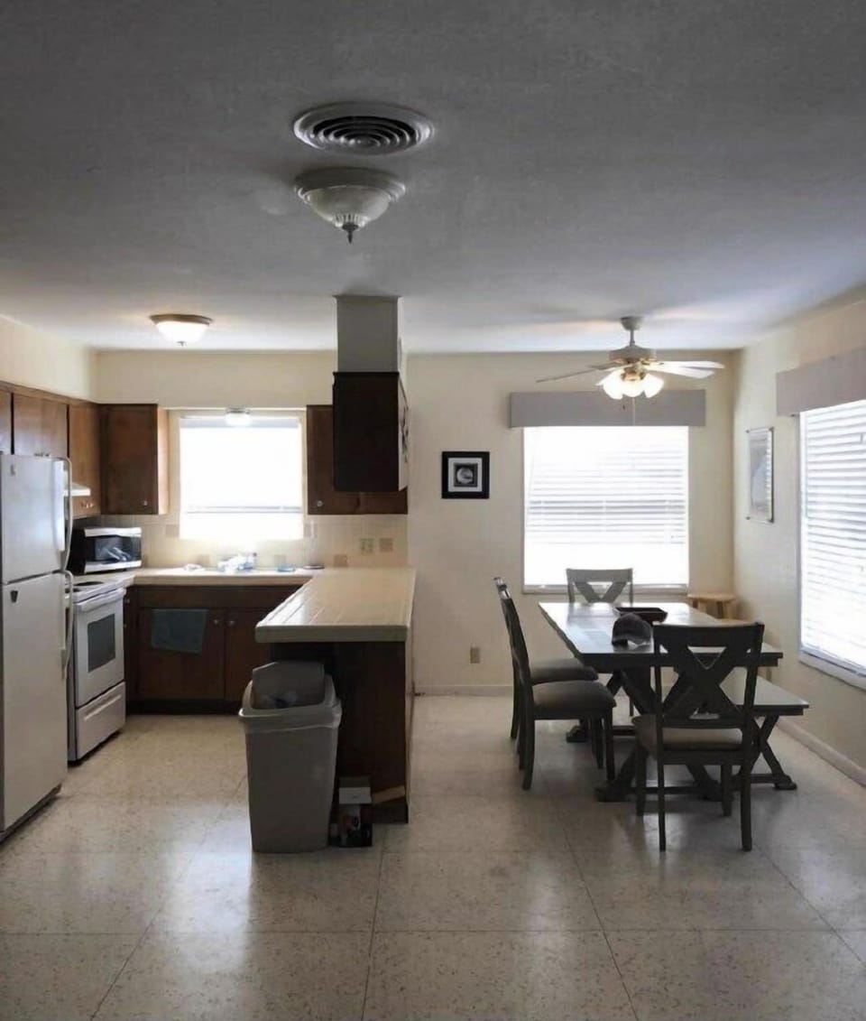 Kitchen-Dining Area