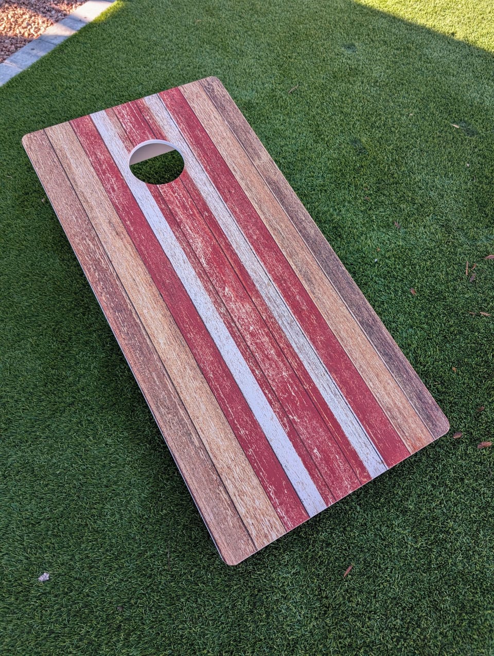 Backyard cornhole 